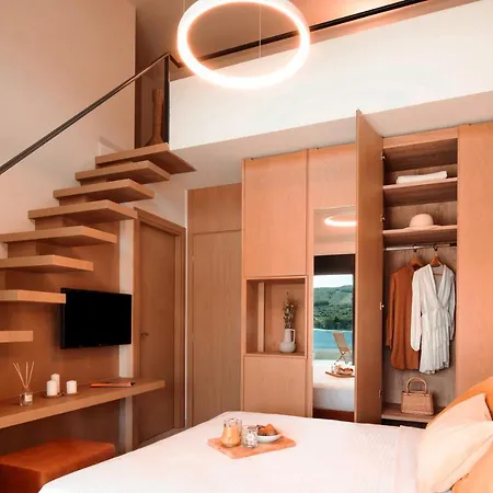 Hotel Chronos